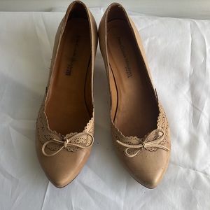 Jean-Claude Monderer Nude Kitten Heels with Bow and wingtip detail